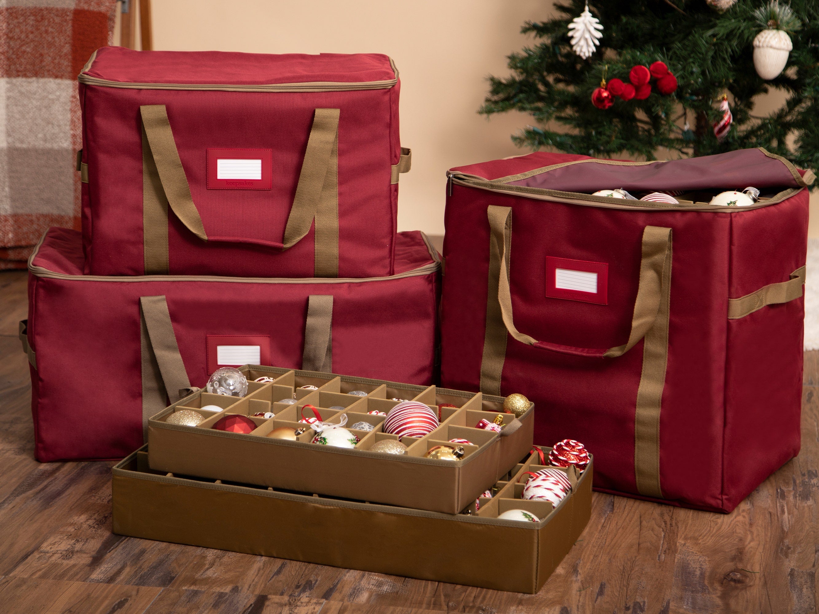 Adjustable Ornament Storage Bag | Coverstore - Red