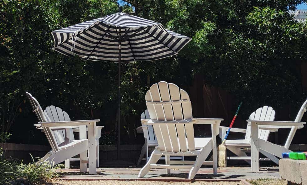 Umbrella for adirondack chairs deals