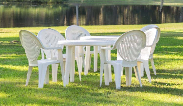 Outdoor plastic furniture set